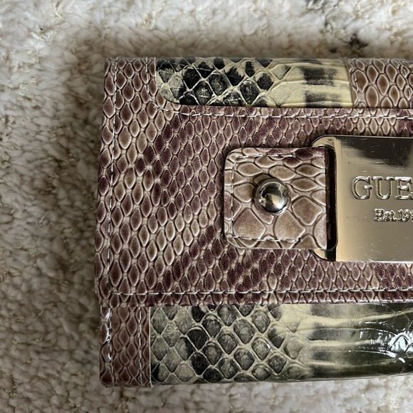 GUESS Snakeskin Wallet - Picture 2 of 9